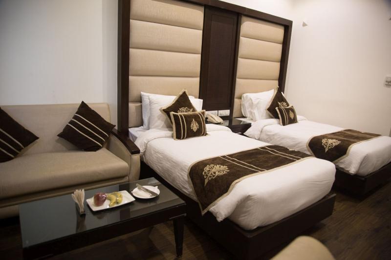 Bluemont Beacon Hotel New Delhi Gurgaon Exterior photo